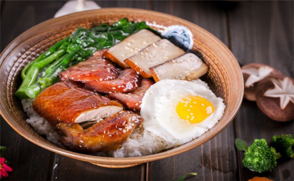 港味龍叉燒飯加盟