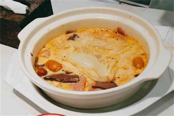小妹砂鍋麻辣燙