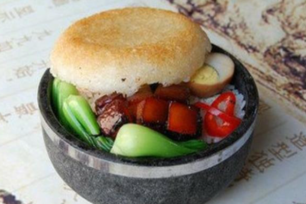 大吉哥黃金鍋巴飯加盟