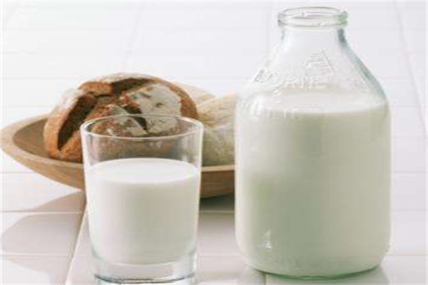 煌氏乳業(yè)加盟電話怎么找?扶持多，開(kāi)店更簡(jiǎn)單