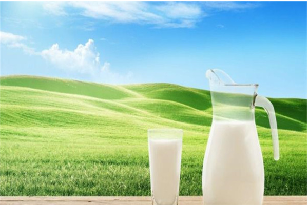 煌氏乳業(yè)加盟電話怎么找?扶持多，開(kāi)店更簡(jiǎn)單
