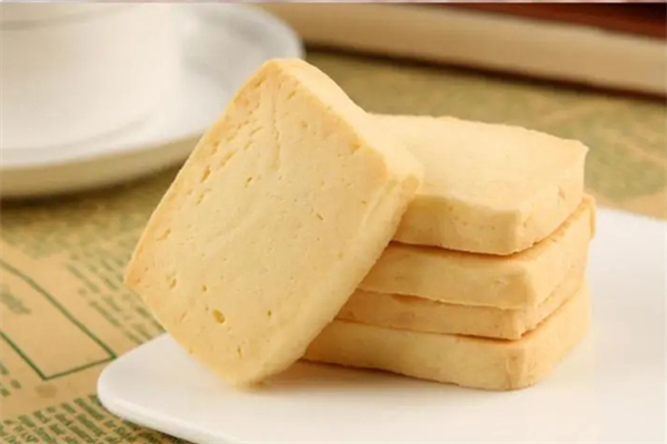 樂小優(yōu)零食加盟
