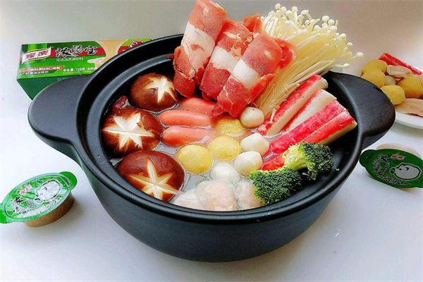 蘇蜀傳奇涮烤旋轉(zhuǎn)火鍋