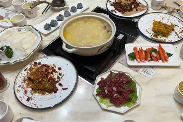 高庭粵港式打邊爐