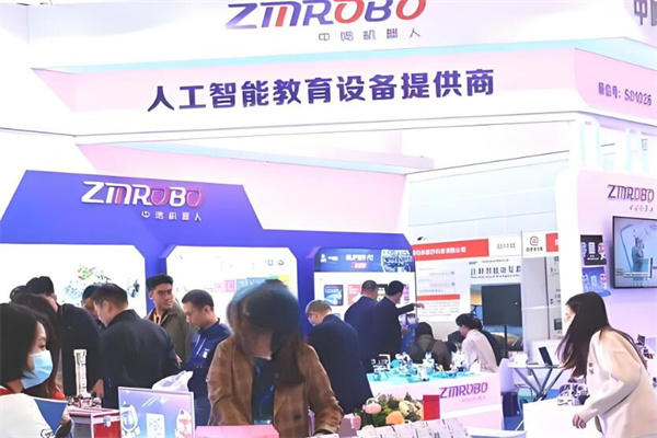 中鳴機器人教育加盟