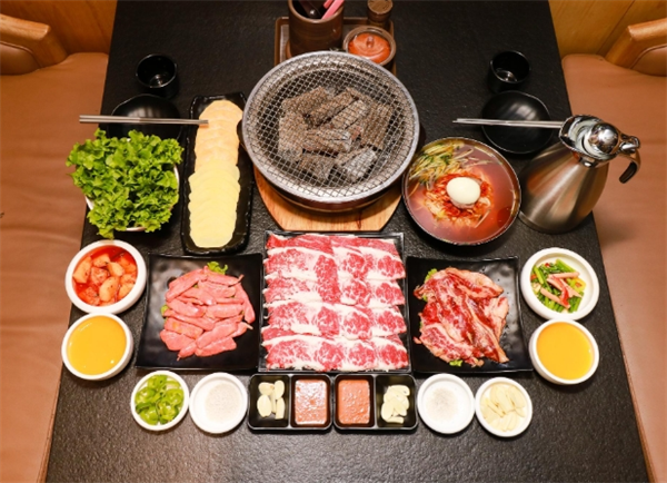 快火韓國(guó)烤肉加盟