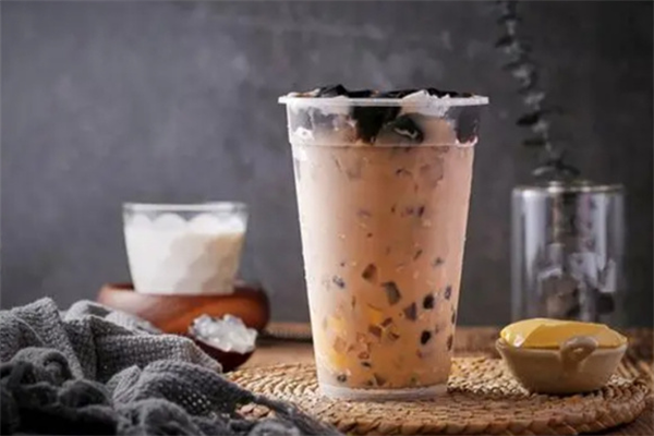 戰(zhàn)火奶茶加盟