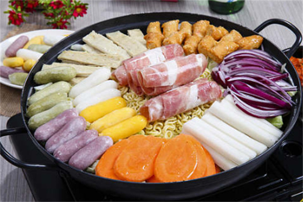 辛味佳年糕火鍋加盟