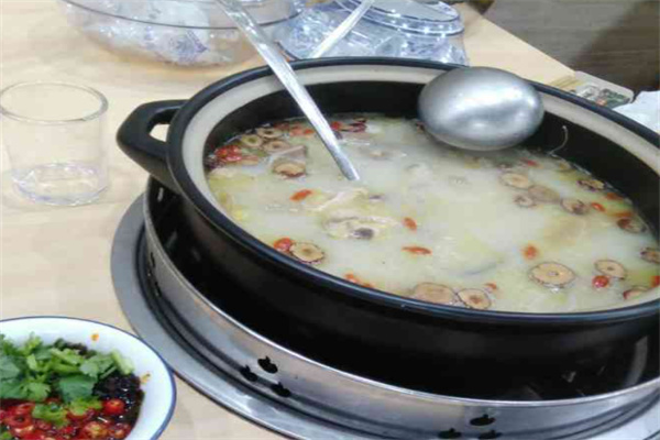 撈福豬肚雞加盟