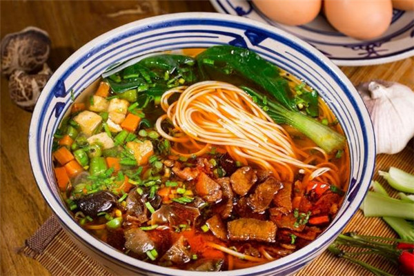 宸媽面館加盟