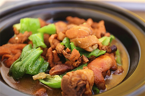 安沁軒黃燜雞米飯加盟