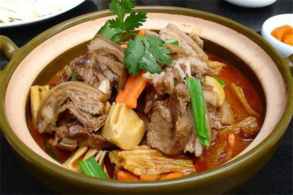 深記燜狗肉火鍋加盟