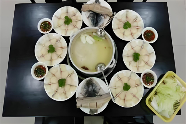 醉江魚生態(tài)魚館加盟
