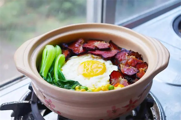 優(yōu)味煲仔飯加盟