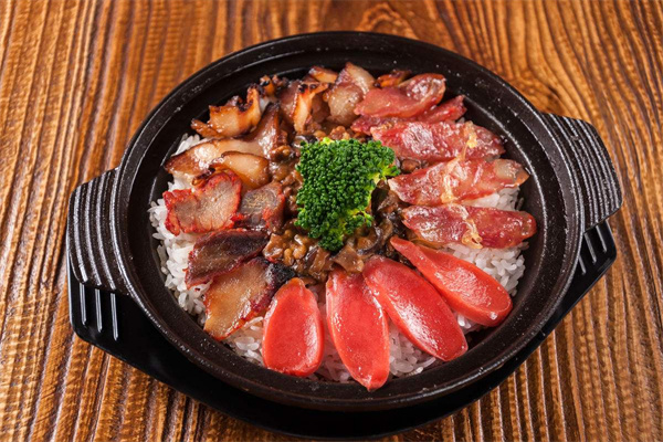 優(yōu)味煲仔飯加盟