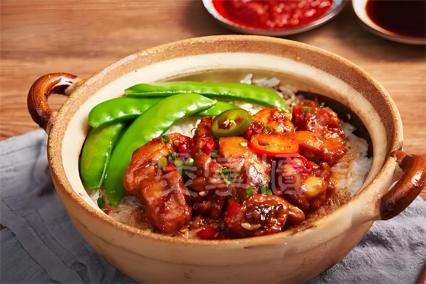 桃子煲仔飯加盟
