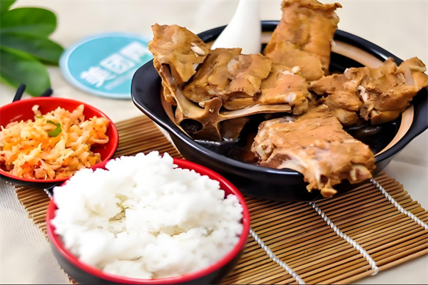 稻香源排骨米飯加盟