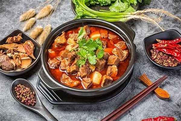 鑫鼎砂鍋店加盟