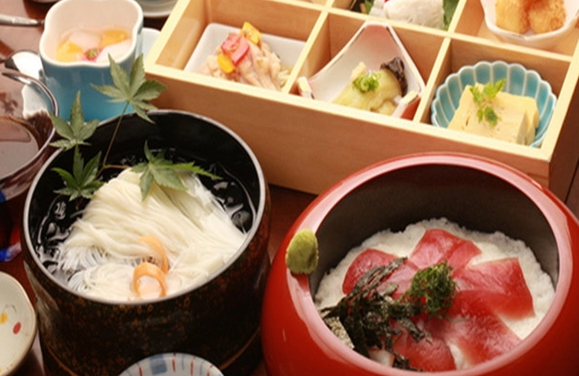 鴻霖料理加盟