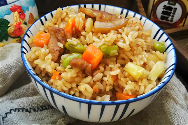 懶人燜鍋飯加盟