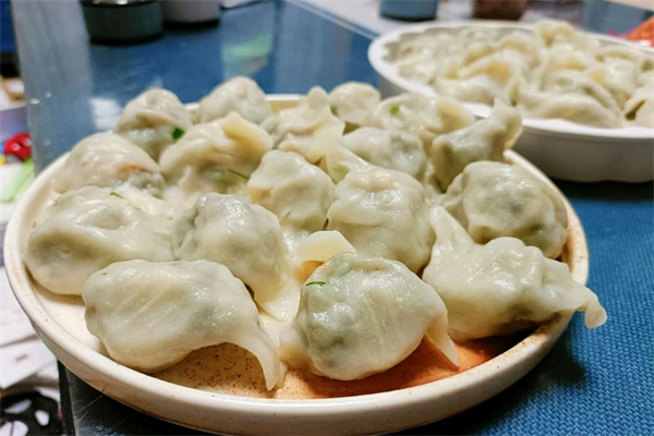 外婆包的餃子