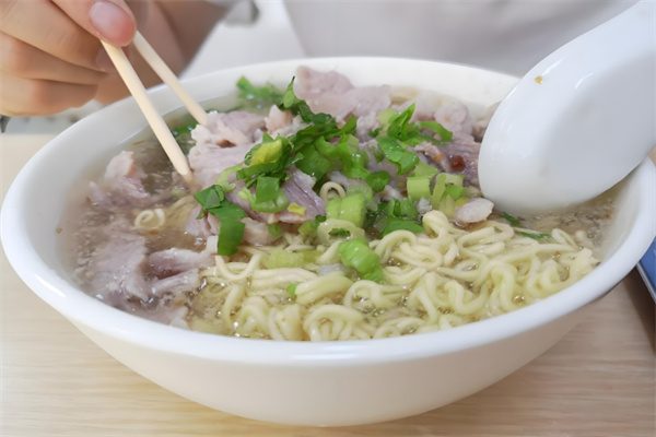 回味鮮潮味湯粉世家加盟