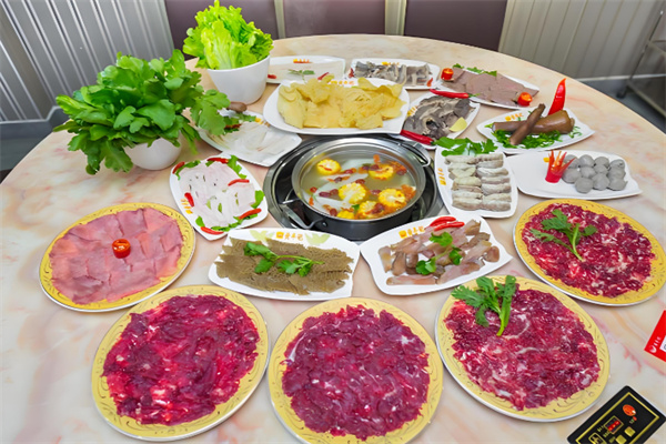 牛百味潮汕牛肉火鍋店加盟