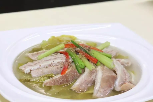 明爐酸菜豬肚加盟
