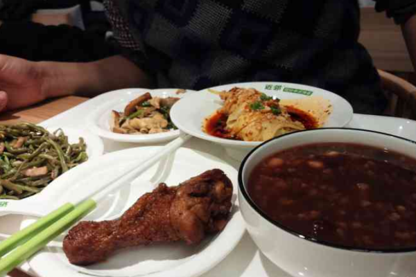 近鄰現(xiàn)炒中式快餐加盟