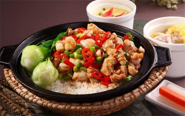 小漁灣煲仔飯加盟
