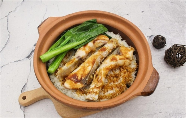 小漁灣煲仔飯加盟