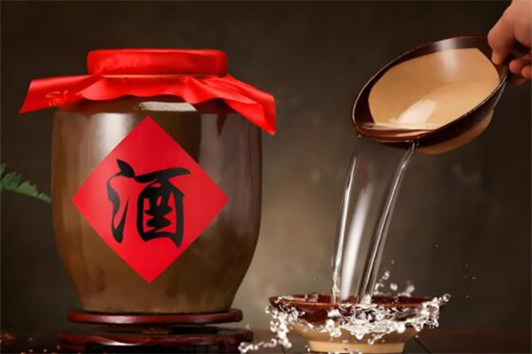 瀘州老窖鴻運(yùn)白酒加盟