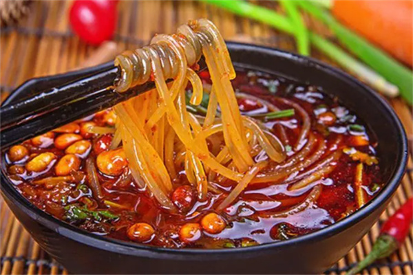 哈奇酸辣粉卷餅店加盟