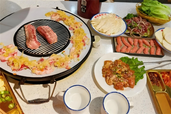 美好生活東北烤肉加盟