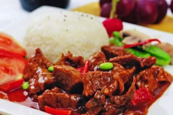 喜喃牛腩飯加盟
