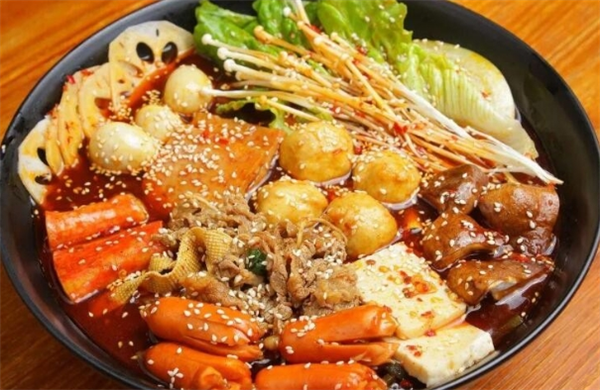 阿芳麻辣燙加盟