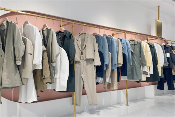 國際服裝品牌服裝折扣店加盟