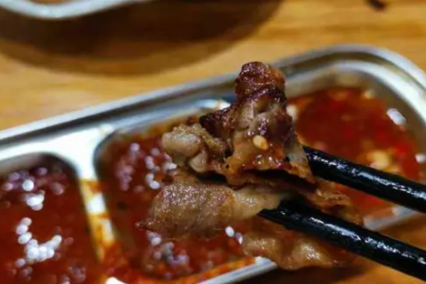 牛小鮮烤肉加盟