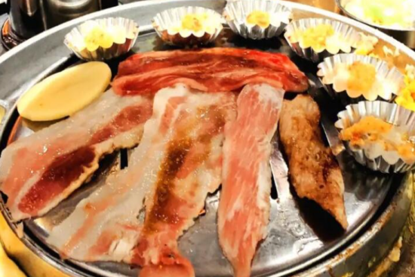 日之屋炭火烤肉加盟