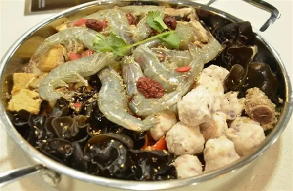 御唯鮮營養(yǎng)燜鍋加盟