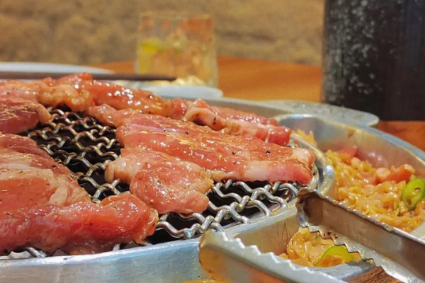 鯨炙烤肉加盟