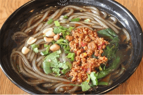 鍋底香土豆粉加盟