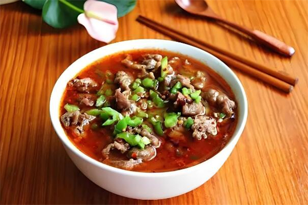 小九爺一碗水煮肉片加盟