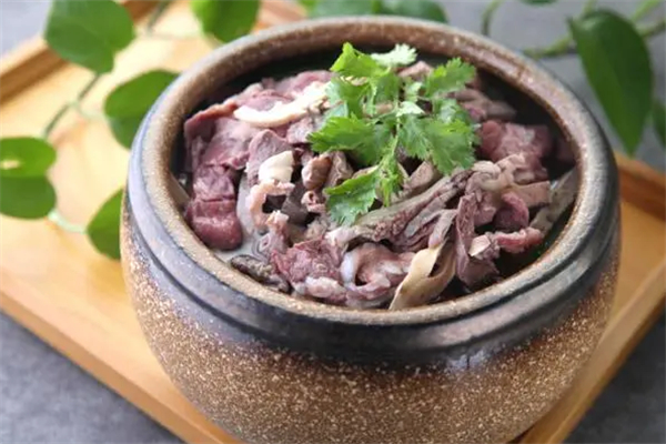馮三娘翹腳牛肉