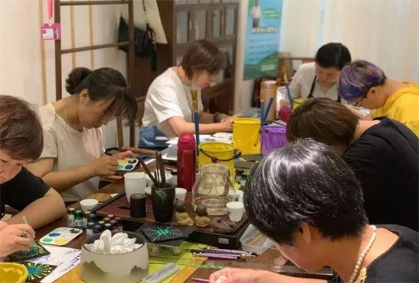 曼陀羅美術(shù)中心加盟