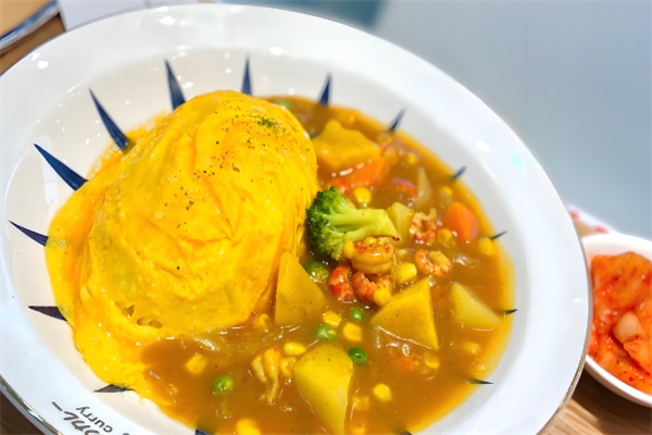 咖喱龍蛋包飯加盟