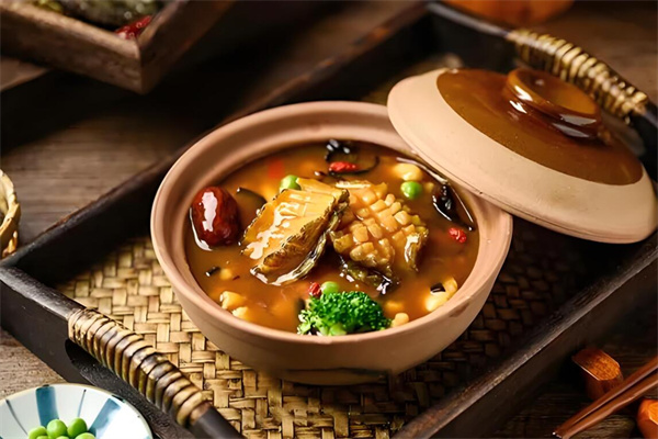 申公鮑鮑魚(yú)撈飯加盟