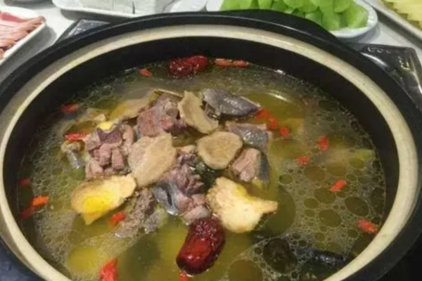 宋二姐土雞火鍋加盟