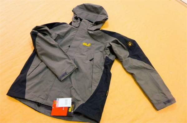 悍爪戶(hù)外服裝加盟