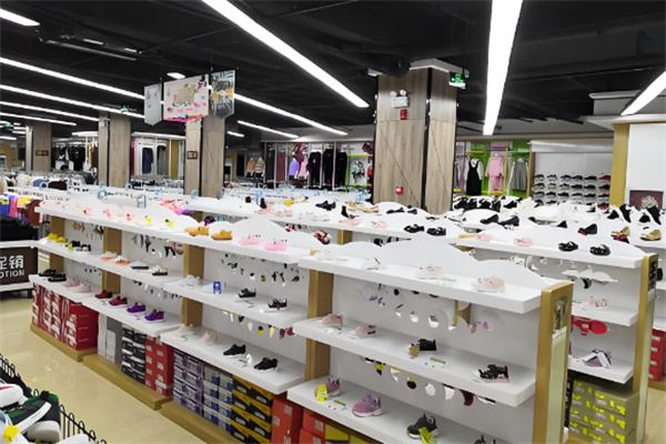 眾佰聯(lián)義烏小商品加盟